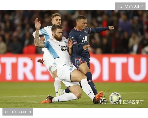 转播方在巴黎vs马赛国家德比中启用11机位“球星视角”信号，供付费用户选择